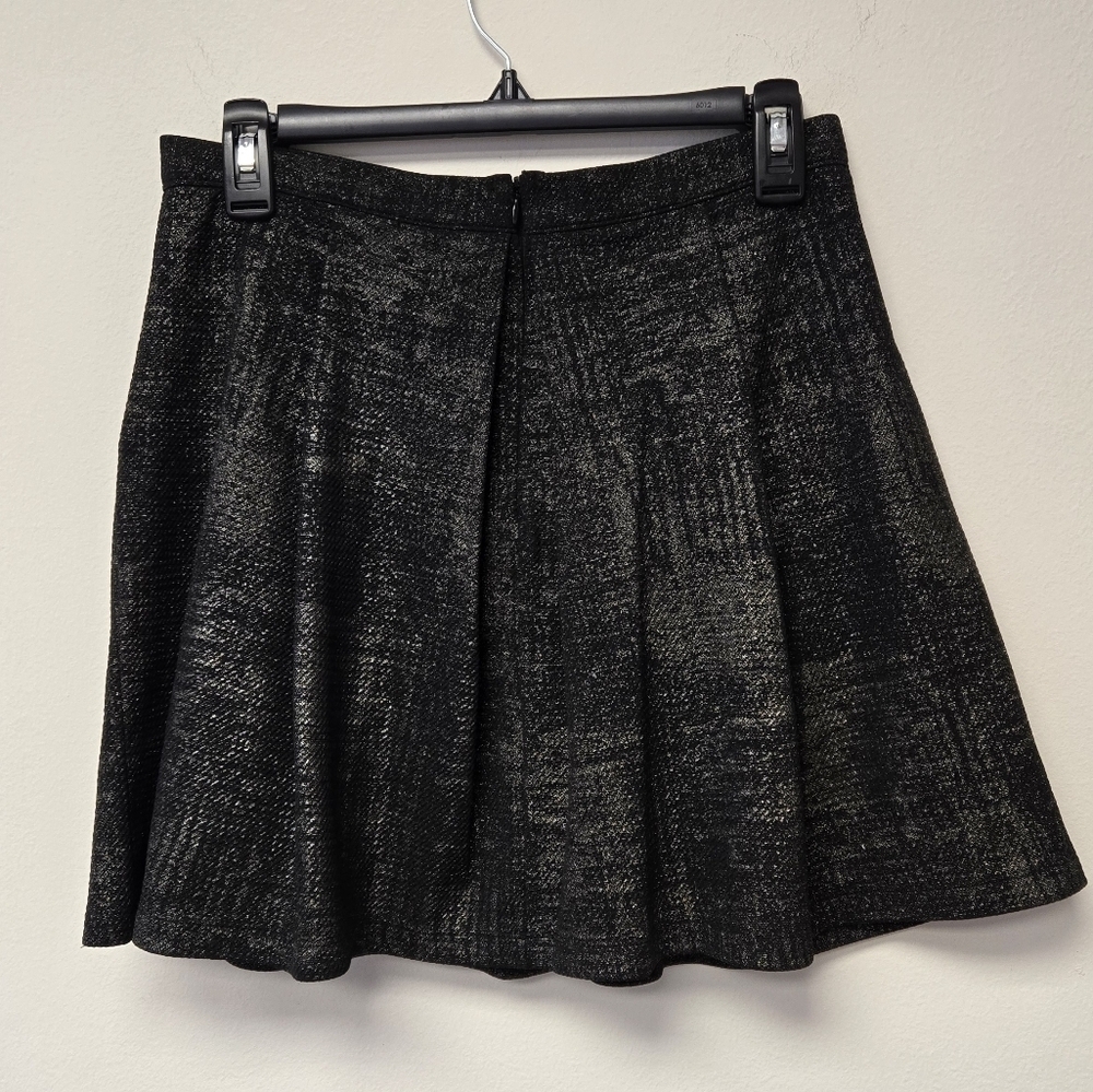 Soprano Pleated Mini Skirt Black With gold M - Picture 2 of 8
